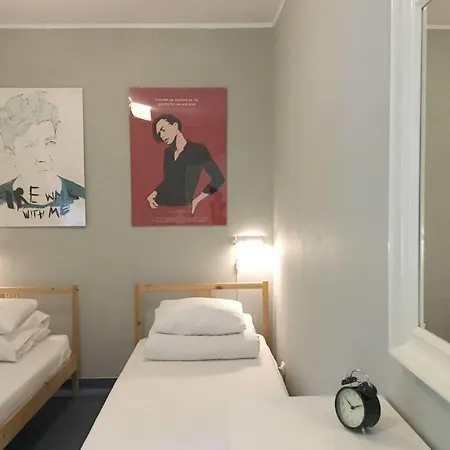 Cloud Hostel *