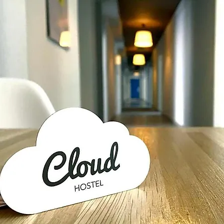 Hostel Cloud *