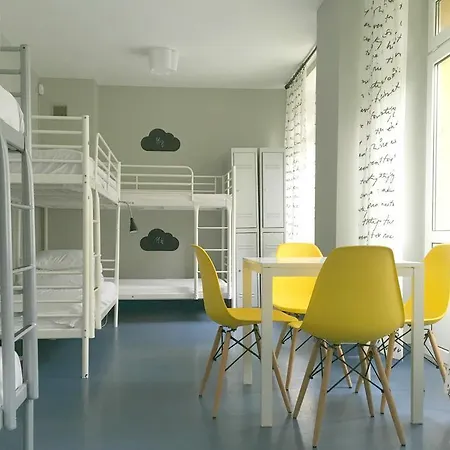 Hostel Cloud