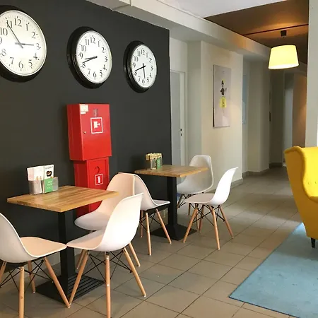 Cloud Hostel