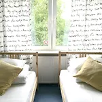 Hostel Cloud *